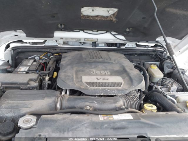 1C4BJWEG1EL231106 Jeep Wrangler Unlimited Sahara