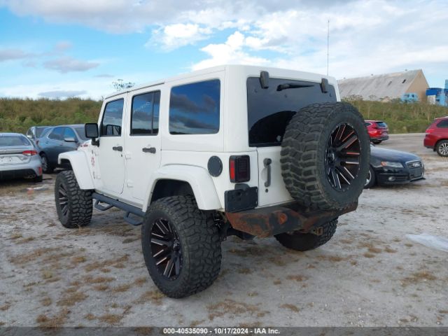 1C4BJWEG1EL231106 Jeep Wrangler Unlimited Sahara