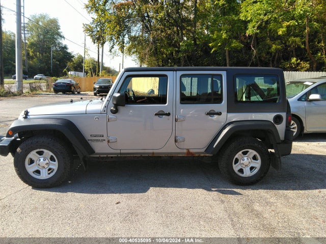 1C4BJWKG7EL328430 Jeep Wrangler Unlimited Sport