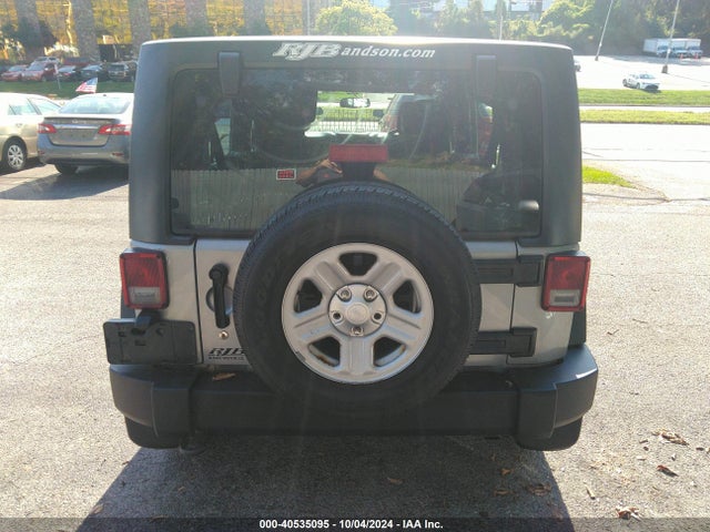 1C4BJWKG7EL328430 Jeep Wrangler Unlimited Sport