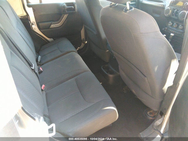 1C4BJWKG7EL328430 Jeep Wrangler Unlimited Sport