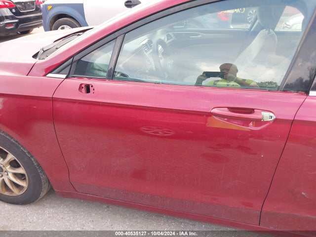 Ford FUSION S 2018 3FA6P0G74JR229782 Image 17