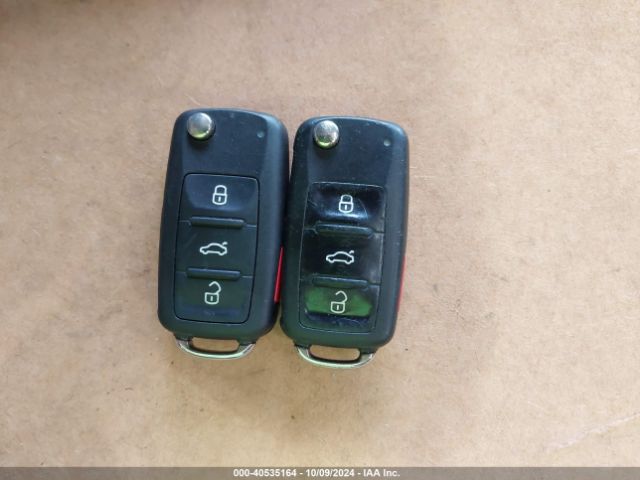 3VW2K7AJ7FM327467 Volkswagen Jetta 2.0l S
