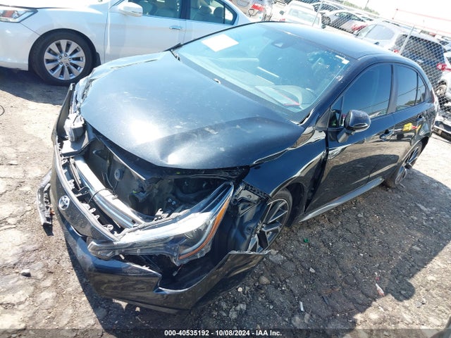 Toyota COROLLA SE 2020 5YFS4RCE6LP047987 Image 2