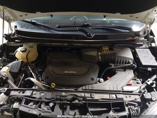 2C4RC1EG5JR237262 Chrysler Pacifica Touring L Plus
