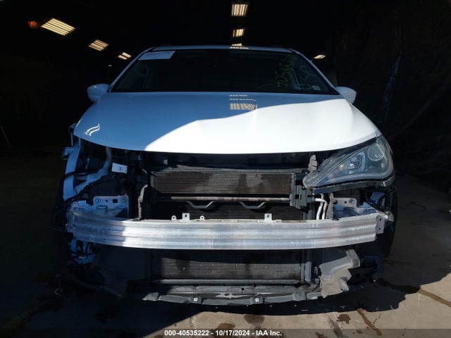 2C4RC1EG5JR237262 Chrysler Pacifica Touring L Plus