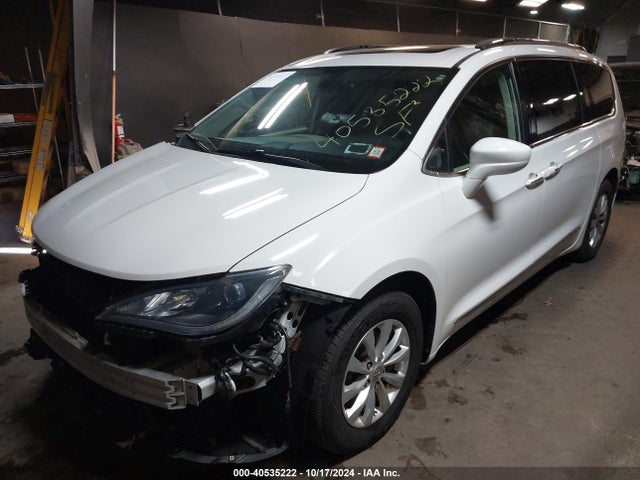 2C4RC1EG5JR237262 Chrysler Pacifica Touring L Plus