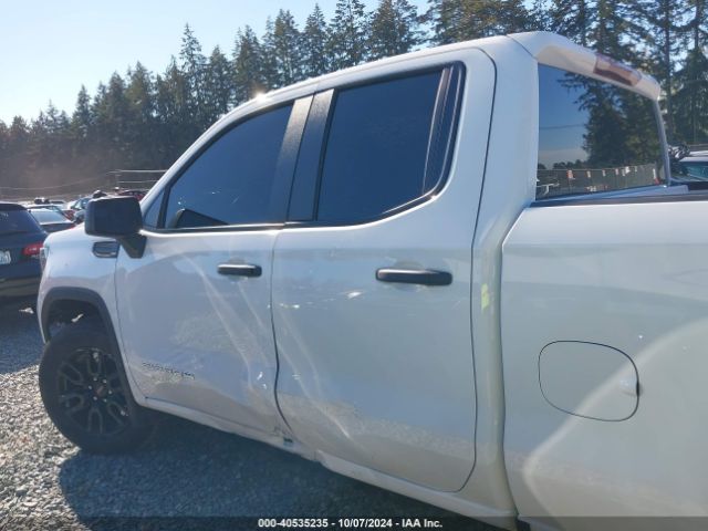 1GTRUAEK9PZ227446 GMC Sierra 1500 4wd  Standard Box Pro