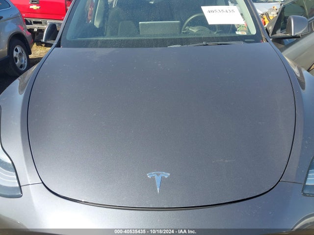 2021 TESLA MODEL Y 5YJYGDEE5MF108325 Photo 9