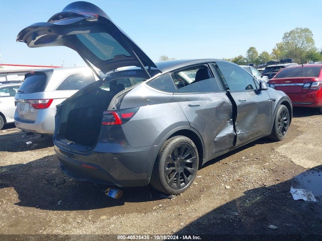 2021 TESLA MODEL Y 5YJYGDEE5MF108325 Photo 3