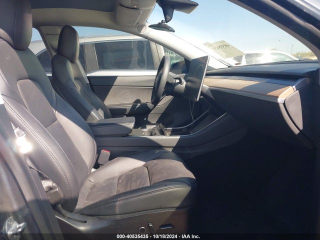 2021 TESLA MODEL Y 5YJYGDEE5MF108325 Photo 4