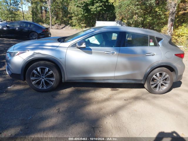 SJKCH5CR8JA051820 Infiniti Qx30 Luxury