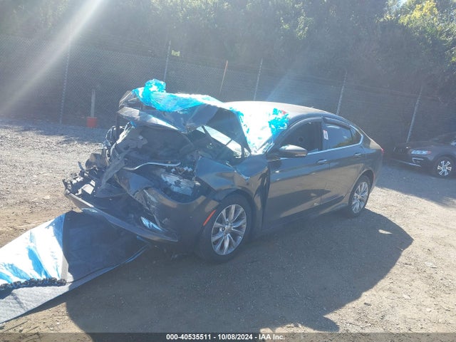 Chrysler 200 C 2015 1C3CCCCG6FN638820 Image 2