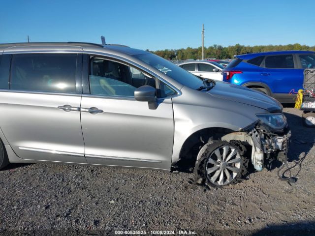 2C4RC1BG1HR633994 Chrysler Pacifica Touring-l
