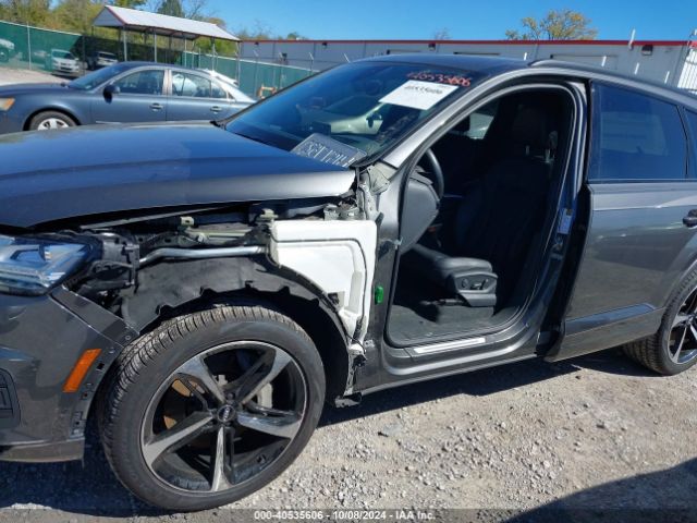 WA1VAAF76KD036083 Audi Q7 55 Premium