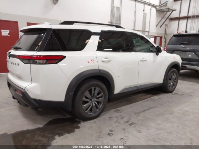 5N1DR3BD5NC221295 Nissan Pathfinder Sv 4wd