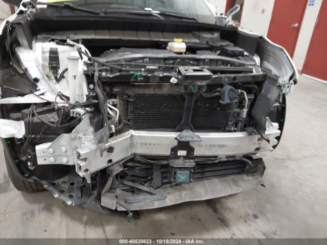 5N1DR3BD5NC221295 Nissan Pathfinder Sv 4wd