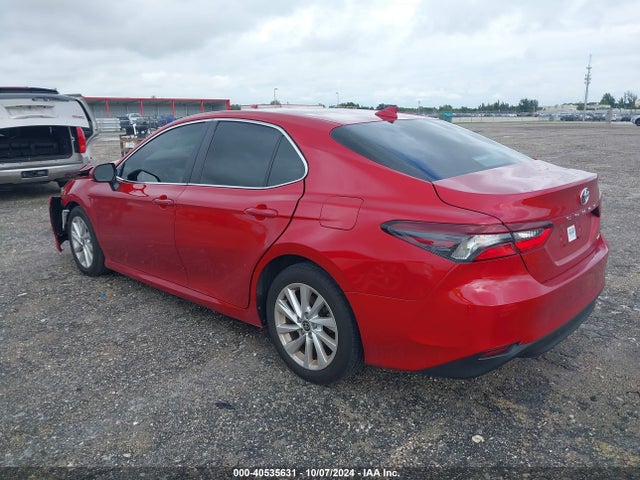 Toyota CAMRY LE 2023 4T1C11AK5PU179425 Image 3