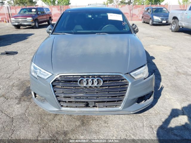 WAUAUGFF5K1012801 Audi A3 40 Premium/40 Titanium Premium