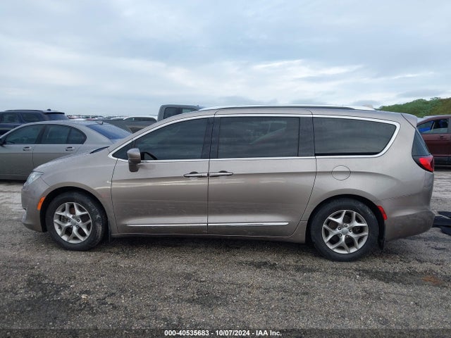 Chrysler Pacifica Touring L Plus 2018 2C4RC1EG7JR292361 Image 14