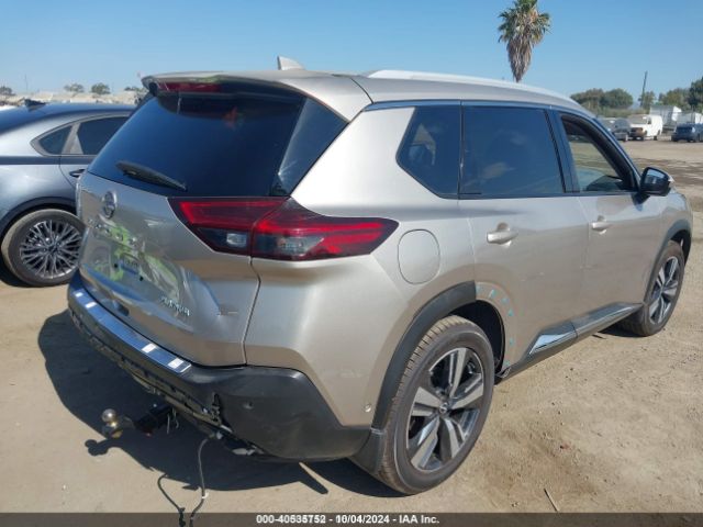 JN8BT3DC6NW120027 Nissan Rogue Platinum Fwd