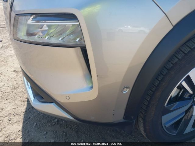 JN8BT3DC6NW120027 Nissan Rogue Platinum Fwd