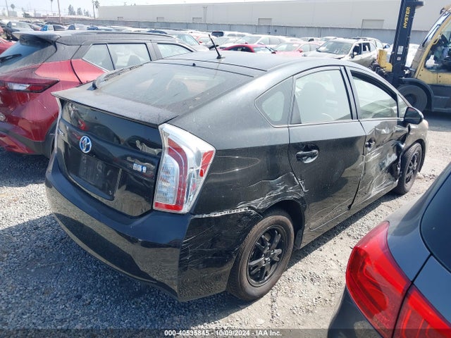 Toyota Prius Two 2015 JTDKN3DU5F0459994 Image 4