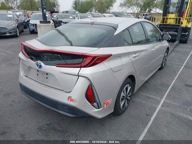 Toyota Prius Prime Premium 2017 JTDKARFP4H3039196 Image 4
