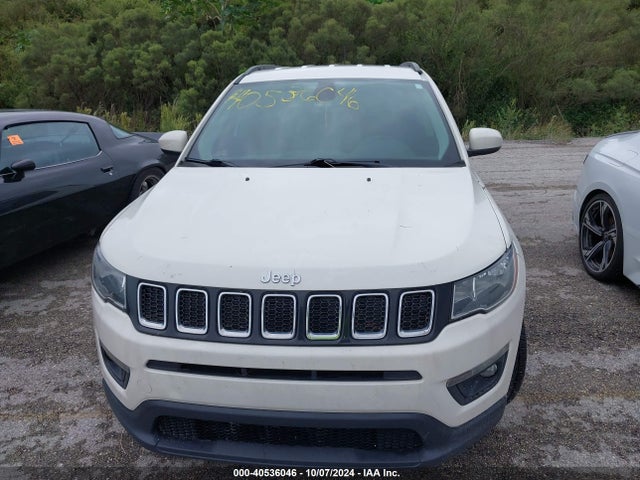 3C4NJCBBXKT685553 Jeep Compass Latitude Fwd