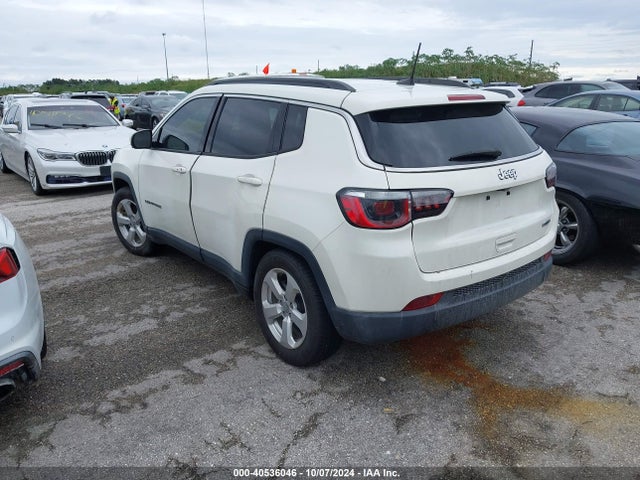 3C4NJCBBXKT685553 Jeep Compass Latitude Fwd