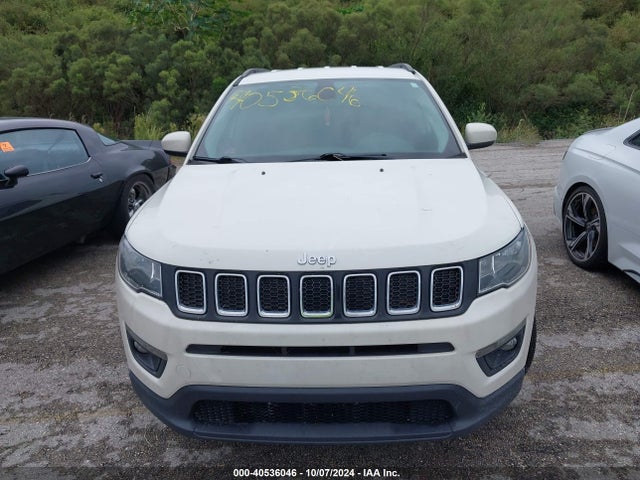 3C4NJCBBXKT685553 Jeep Compass Latitude Fwd