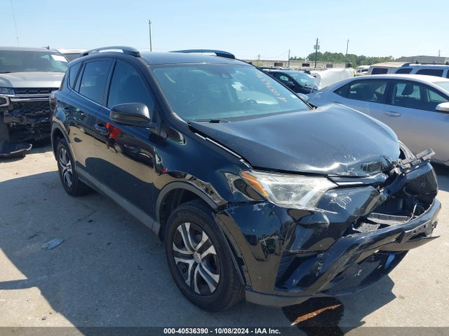 Toyota RAV4 LE 2018 2T3ZFREV0JW408414 Image 1