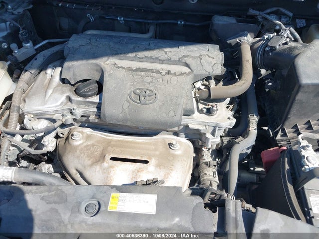 Toyota RAV4 LE 2018 2T3ZFREV0JW408414 Image 10