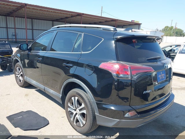 Toyota RAV4 LE 2018 2T3ZFREV0JW408414 Image 3