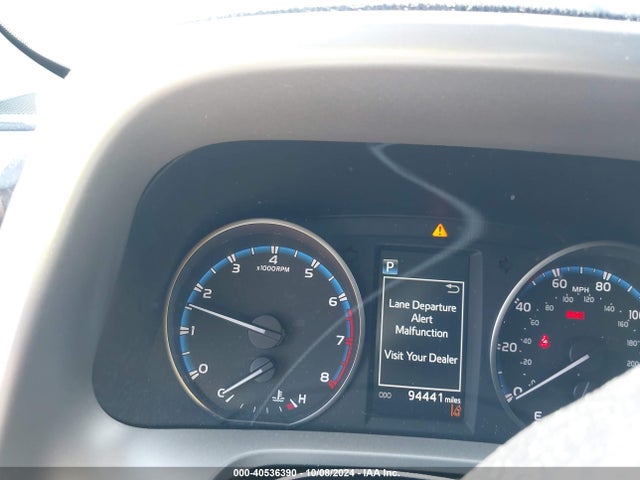 Toyota RAV4 LE 2018 2T3ZFREV0JW408414 Image 7