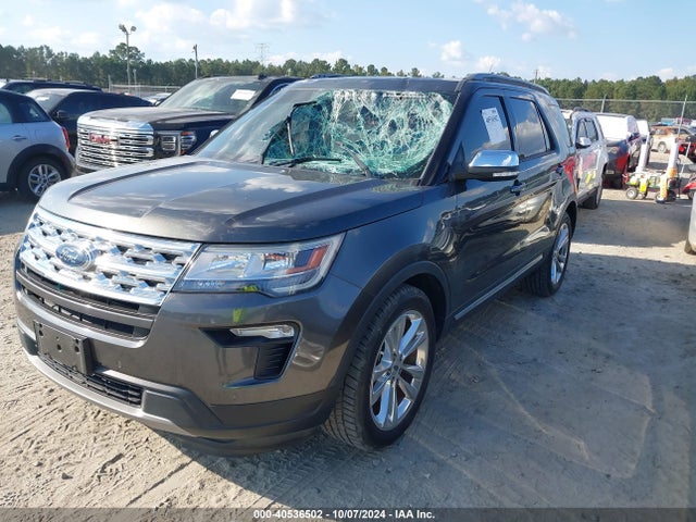 Ford EXPLORER XLT 2018 1FM5K7D80JGC39402 Image 2