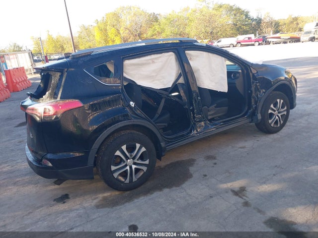 Toyota RAV4 LE 2017 2T3BFREV8HW583506 Image 4