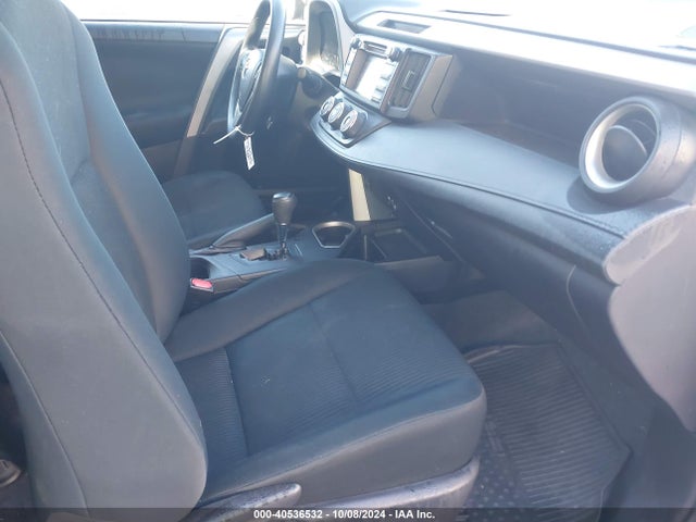 Toyota RAV4 LE 2017 2T3BFREV8HW583506 Image 5
