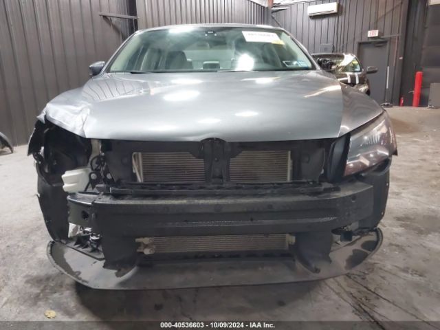 1VWBV7A36FC034394 Volkswagen Passat 2.0l Tdi Se