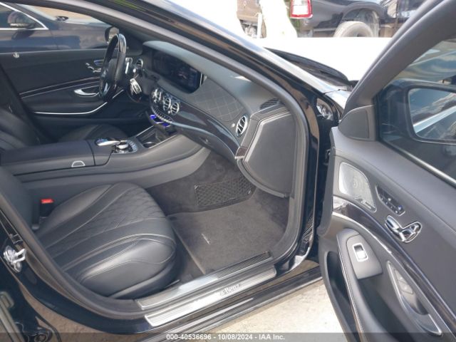 WDDUG8GB0KA431797 Mercedes-Benz S 560 4matic