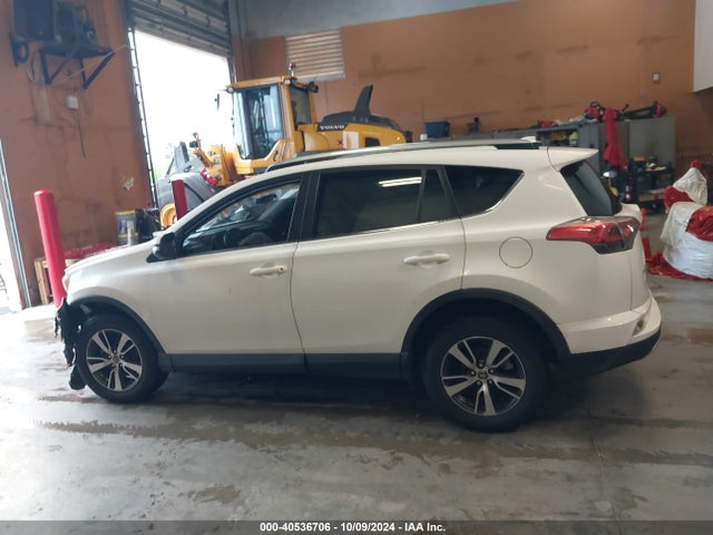 Toyota Rav4 Xle 2018 JTMWFREV7JD116565 Image 14