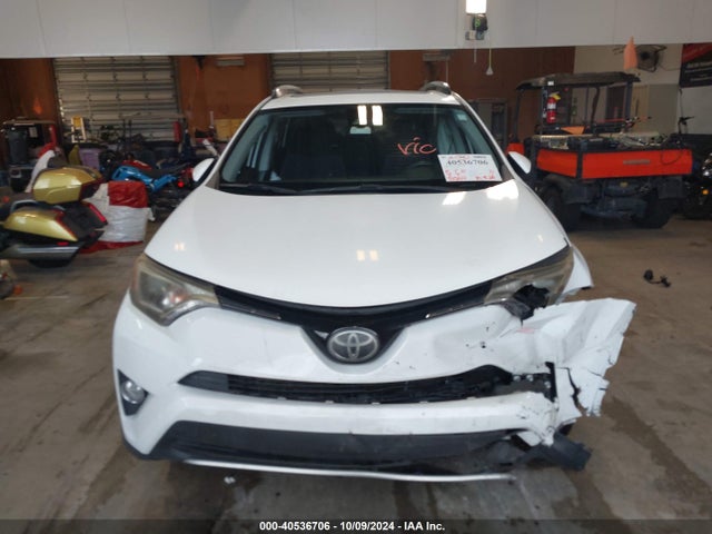 Toyota Rav4 Xle 2018 JTMWFREV7JD116565 Image 6