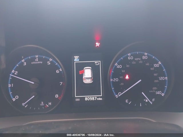 Toyota Rav4 Xle 2018 JTMWFREV7JD116565 Image 7