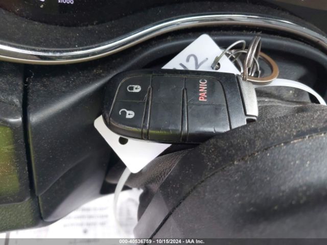 1C4RJEAG6HC916334 Jeep Grand Cherokee Laredo 4x2