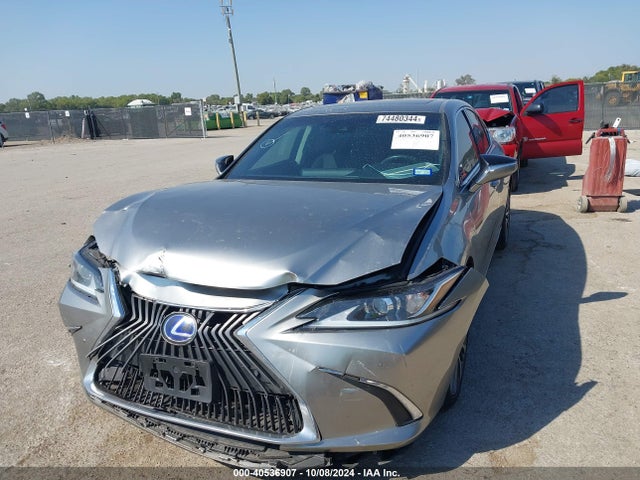 58AB21B14KU003059 Lexus ES 300H
