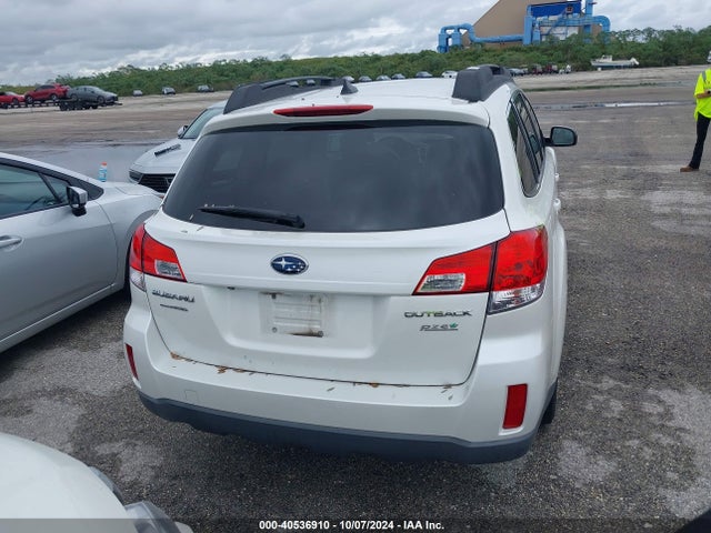 Subaru Outback 2.5i Limited 2014 4S4BRBLC1E3277130 Image 16