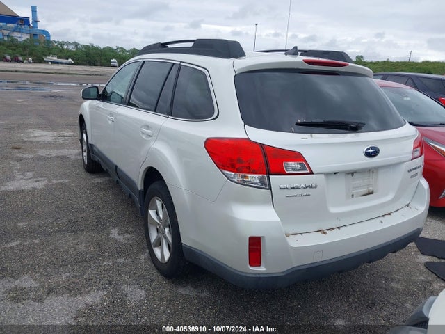 Subaru Outback 2.5i Limited 2014 4S4BRBLC1E3277130 Image 3