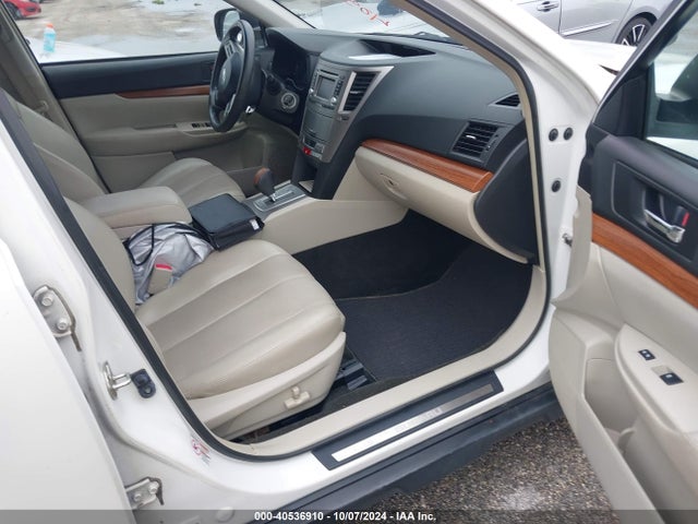 Subaru Outback 2.5i Limited 2014 4S4BRBLC1E3277130 Image 5
