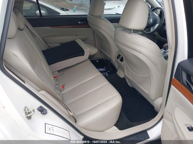 Subaru Outback 2.5i Limited 2014 4S4BRBLC1E3277130 Image 8