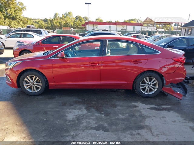 Hyundai SONATA SE 2017 5NPE24AF8HH535098 Image 15